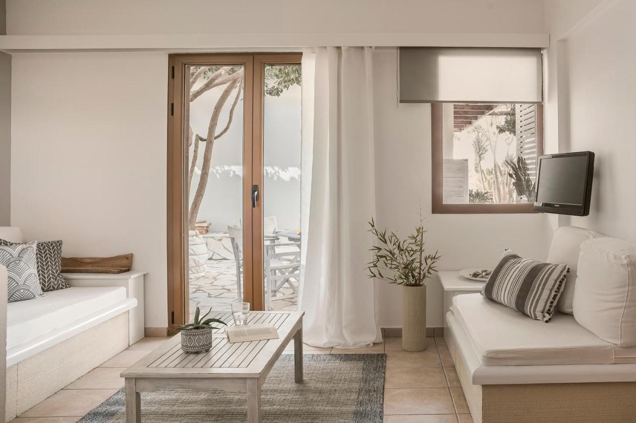 Agnanti Suites Minia Eksteriør billede